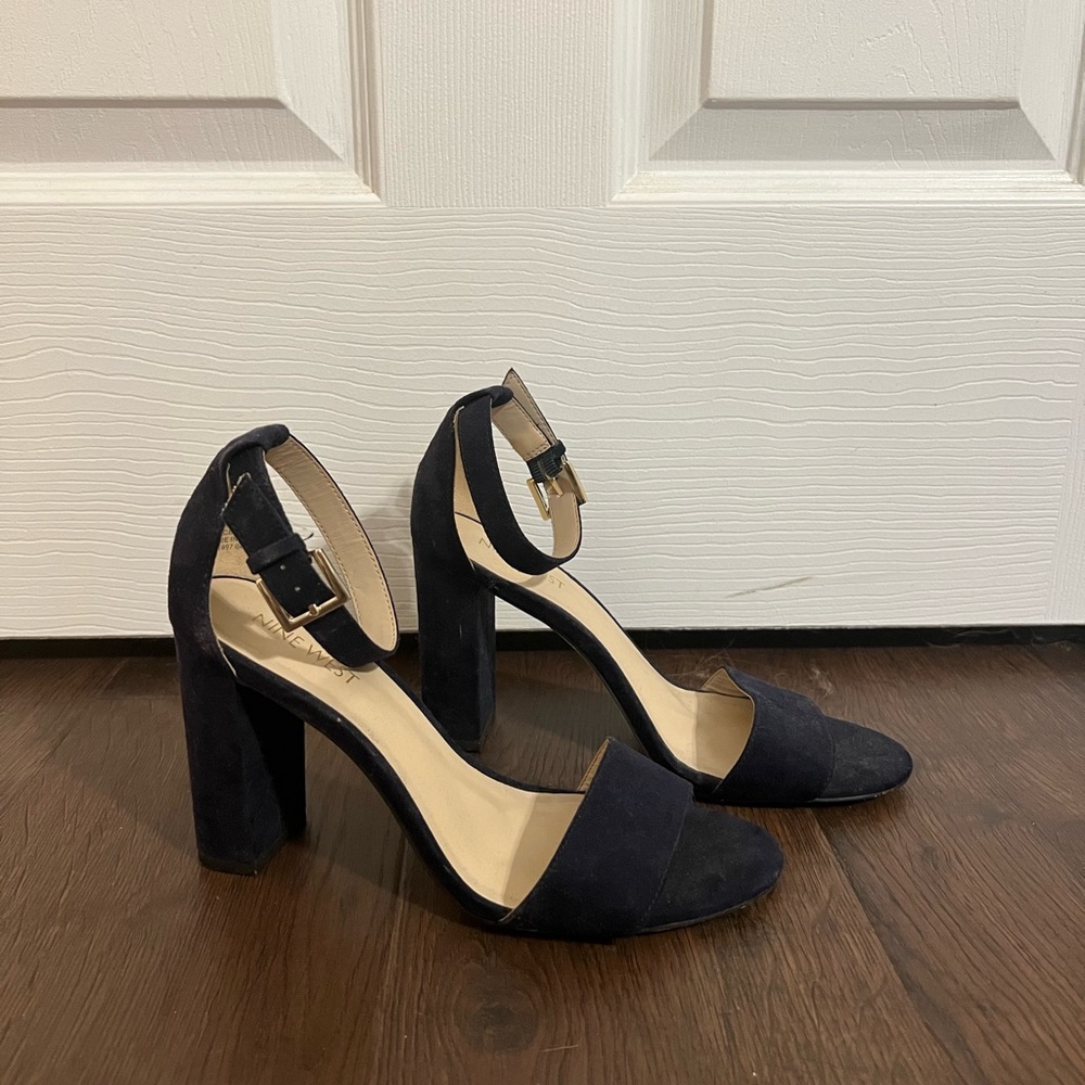 Navy Blue Heals